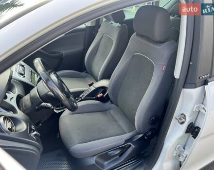 Білий Сеат Altea, об'ємом двигуна 1.6 л та пробігом 257 тис. км за 8999 $, фото 29 на Automoto.ua