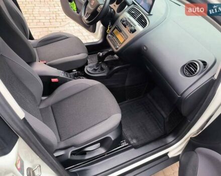 Білий Сеат Altea, об'ємом двигуна 1.6 л та пробігом 129 тис. км за 10300 $, фото 19 на Automoto.ua