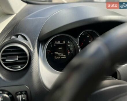 Білий Сеат Altea, об'ємом двигуна 1.6 л та пробігом 257 тис. км за 8999 $, фото 33 на Automoto.ua
