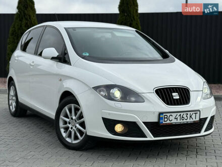 Сеат Altea 2013 у Тернополі на Automoto.ua Білий Сеат Altea, об'ємом двигуна 1.6 л та пробігом 156 тис. км за 6700 $, фото 1 на Automoto.ua