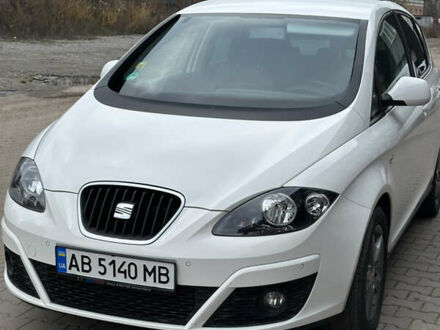 Білий Сеат Altea, об'ємом двигуна 1.39 л та пробігом 159 тис. км за 8700 $, фото 1 на Automoto.ua