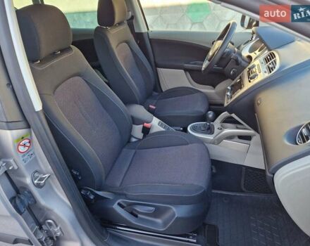 Бежевий Сеат Altea, об'ємом двигуна 1.8 л та пробігом 101 тис. км за 9950 $, фото 55 на Automoto.ua