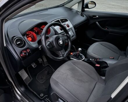 Бежевий Сеат Altea, об'ємом двигуна 1.9 л та пробігом 404 тис. км за 2855 $, фото 8 на Automoto.ua