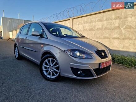 Сеат Алтеа 2010 в Киеве на Automoto.ua Бежевый Сеат Алтеа, объемом двигателя 1.8 л и пробегом 101 тыс. км за 9650 $, фото 1 на Automoto.ua