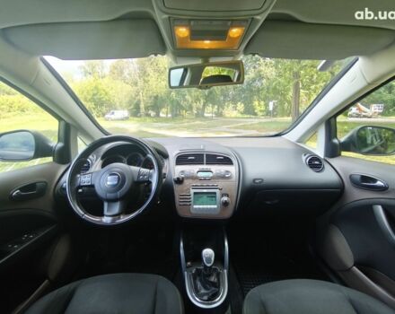 Сеат Алтеа 2008 в Киеве на Automoto.ua Черный Сеат Алтеа, объемом двигателя 2 л и пробегом 234 тыс. км за 9000 $, фото 15 на Automoto.ua