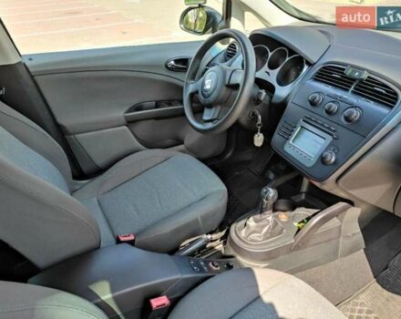 Чорний Сеат Altea, об'ємом двигуна 1.6 л та пробігом 215 тис. км за 6100 $, фото 9 на Automoto.ua