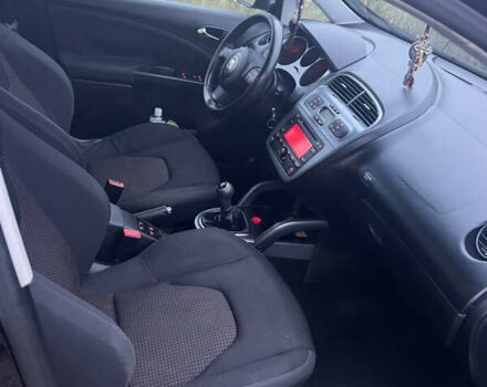 Чорний Сеат Altea, об'ємом двигуна 1.97 л та пробігом 395 тис. км за 6000 $, фото 12 на Automoto.ua