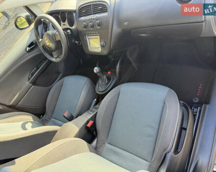 Черный Сеат Алтеа, объемом двигателя 1.6 л и пробегом 237 тыс. км за 5800 $, фото 11 на Automoto.ua