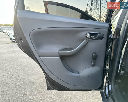 Чорний Сеат Altea, об'ємом двигуна 1.6 л та пробігом 217 тис. км за 6200 $, фото 16 на Automoto.ua