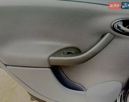 Чорний Сеат Altea, об'ємом двигуна 1.6 л та пробігом 168 тис. км за 5750 $, фото 51 на Automoto.ua