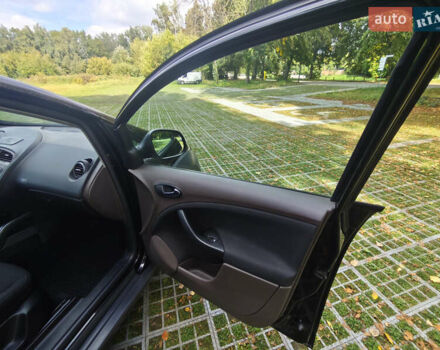 Сеат Алтеа 2008 в Киеве на Automoto.ua Черный Сеат Алтеа, объемом двигателя 1.98 л и пробегом 234 тыс. км за 9000 $, фото 14 на Automoto.ua
