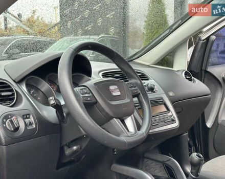 Сеат Алтеа 2011 в Харькове на Automoto.ua Черный Сеат Алтеа, объемом двигателя 1.4 л и пробегом 221 тыс. км за 6200 $, фото 13 на Automoto.ua