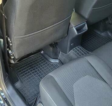 Сеат Алтеа 2013 в Херсоне на Automoto.ua Черный Сеат Алтеа, объемом двигателя 1.98 л и пробегом 142 тыс. км за 10000 $, фото 11 на Automoto.ua