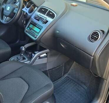 Сеат Алтеа 2013 в Херсоне на Automoto.ua Черный Сеат Алтеа, объемом двигателя 1.98 л и пробегом 142 тыс. км за 10000 $, фото 8 на Automoto.ua