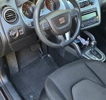 Сеат Алтеа 2013 в Херсоне на Automoto.ua Черный Сеат Алтеа, объемом двигателя 1.98 л и пробегом 142 тыс. км за 10000 $, фото 5 на Automoto.ua