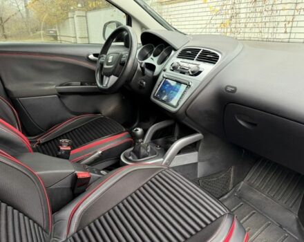Чорний Сеат Altea, об'ємом двигуна 1.6 л та пробігом 260 тис. км за 6950 $, фото 5 на Automoto.ua