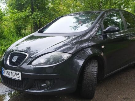 Сеат Altea 2006 у Чернівцях на Automoto.ua Чорний Сеат Altea, об'ємом двигуна 0 л та пробігом 292 тис. км за 3200 $, фото 1 на Automoto.ua