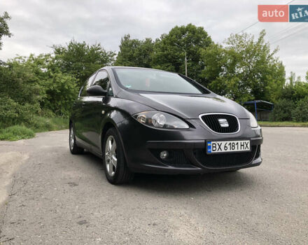 Черный Сеат Алтеа, объемом двигателя 1.6 л и пробегом 300 тыс. км за 5300 $, фото 1 на Automoto.ua