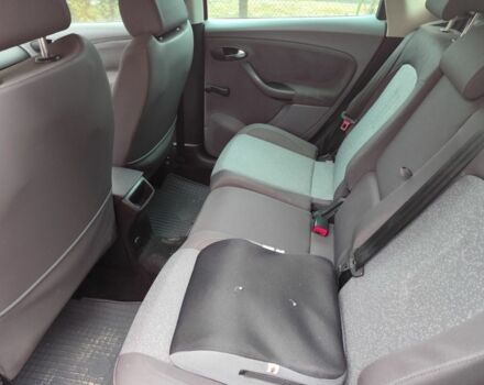 Красный Сеат Алтеа, объемом двигателя 1.6 л и пробегом 195 тыс. км за 3200 $, фото 1 на Automoto.ua