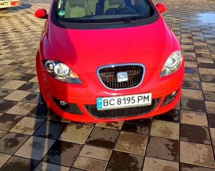 Красный Сеат Алтеа, объемом двигателя 2 л и пробегом 210 тыс. км за 5200 $, фото 2 на Automoto.ua