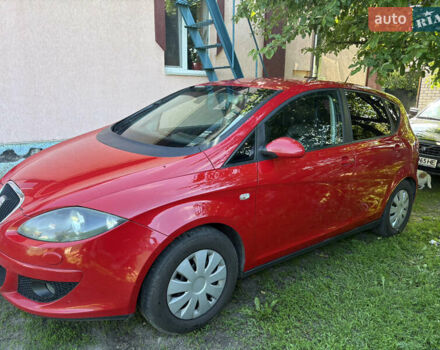 Червоний Сеат Altea, об'ємом двигуна 1.97 л та пробігом 233 тис. км за 5550 $, фото 2 на Automoto.ua