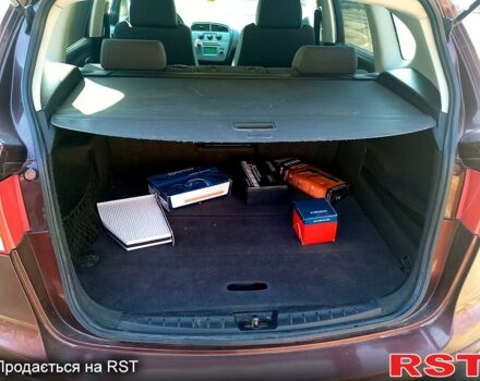 Червоний Сеат Altea, об'ємом двигуна 1.6 л та пробігом 240 тис. км за 5300 $, фото 8 на Automoto.ua