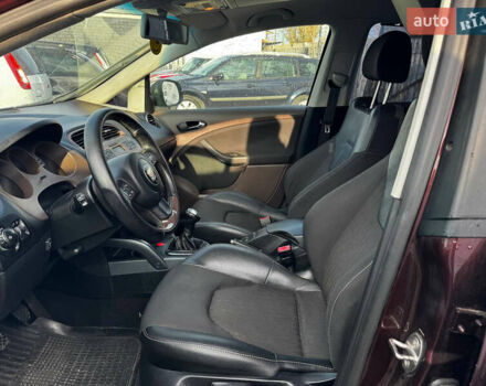 Червоний Сеат Altea, об'ємом двигуна 2 л та пробігом 220 тис. км за 5999 $, фото 6 на Automoto.ua