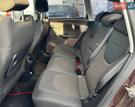 Червоний Сеат Altea, об'ємом двигуна 2 л та пробігом 220 тис. км за 5999 $, фото 16 на Automoto.ua