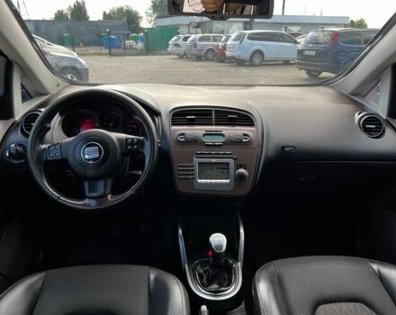 Червоний Сеат Altea, об'ємом двигуна 2 л та пробігом 220 тис. км за 6500 $, фото 13 на Automoto.ua