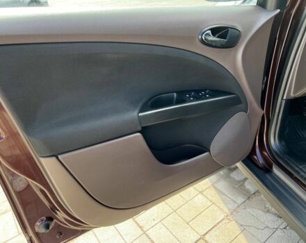 Червоний Сеат Altea, об'ємом двигуна 2 л та пробігом 220 тис. км за 6500 $, фото 6 на Automoto.ua