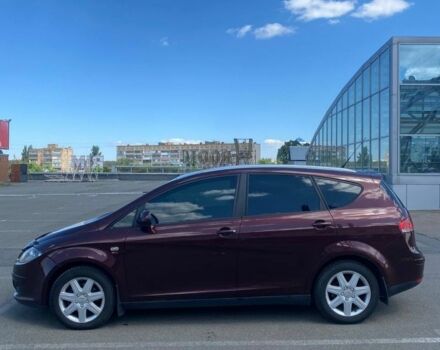 Красный Сеат Алтеа, объемом двигателя 2 л и пробегом 192 тыс. км за 7999 $, фото 3 на Automoto.ua