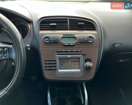 Сеат Алтеа 2008 в Днепре (Днепропетровске) на Automoto.ua Красный Сеат Алтеа, объемом двигателя 2 л и пробегом 220 тыс. км за 5999 $, фото 8 на Automoto.ua