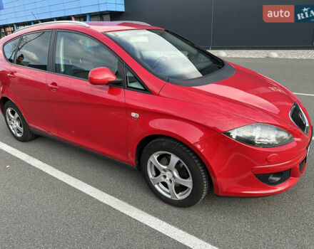 Червоний Сеат Altea, об'ємом двигуна 1.4 л та пробігом 167 тис. км за 6250 $, фото 2 на Automoto.ua