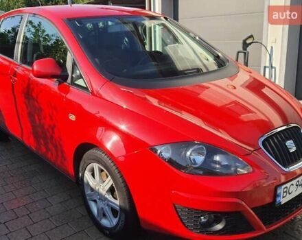 Червоний Сеат Altea, об'ємом двигуна 1.6 л та пробігом 113 тис. км за 10500 $, фото 4 на Automoto.ua