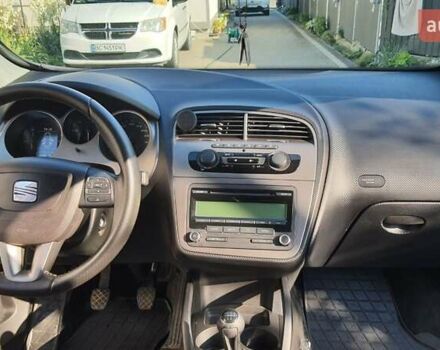 Червоний Сеат Altea, об'ємом двигуна 1.6 л та пробігом 113 тис. км за 10500 $, фото 25 на Automoto.ua