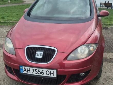 Червоний Сеат Altea, об'ємом двигуна 1.6 л та пробігом 217 тис. км за 4500 $, фото 1 на Automoto.ua