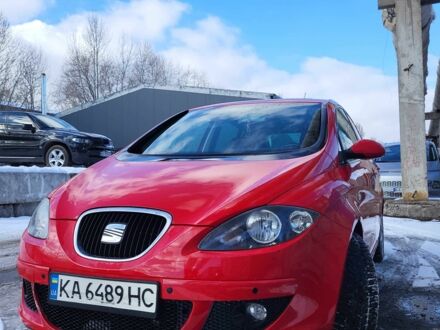 Червоний Сеат Altea, об'ємом двигуна 2 л та пробігом 201 тис. км за 5300 $, фото 1 на Automoto.ua