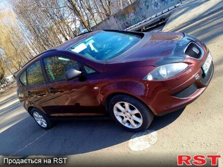 Красный Сеат Алтеа, объемом двигателя 1.6 л и пробегом 240 тыс. км за 5300 $, фото 1 на Automoto.ua