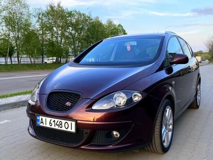 Сеат Altea 2007 у Белой Церкве на Automoto.ua Червоний Сеат Altea, об'ємом двигуна 2 л та пробігом 287 тис. км за 6600 $, фото 1 на Automoto.ua
