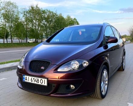 Червоний Сеат Altea, об'ємом двигуна 2 л та пробігом 287 тис. км за 6600 $, фото 1 на Automoto.ua