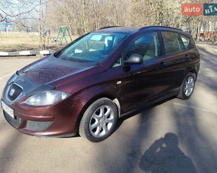 Червоний Сеат Altea, об'ємом двигуна 1.6 л та пробігом 240 тис. км за 5300 $, фото 1 на Automoto.ua