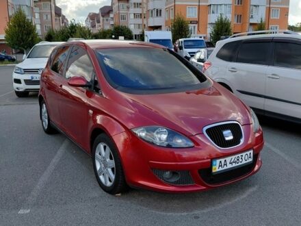 Сеат Алтеа 2008 в Буче на Automoto.ua Красный Сеат Алтеа, объемом двигателя 2 л и пробегом 180 тыс. км за 5400 $, фото 1 на Automoto.ua