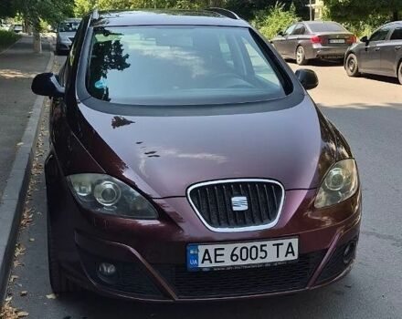 Красный Сеат Алтеа, объемом двигателя 1.8 л и пробегом 251 тыс. км за 6500 $, фото 1 на Automoto.ua