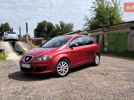 Сеат Алтеа 2009 в Коростене на Automoto.ua Красный Сеат Алтеа, объемом двигателя 1.9 л и пробегом 400 тыс. км за 4100 $, фото 1 на Automoto.ua