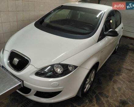 Сеат Алтеа 2008 в Мукачеве на Automoto.ua Сеат Алтеа, объемом двигателя 1.9 л и пробегом 173 тыс. км за 6000 $, фото 2 на Automoto.ua