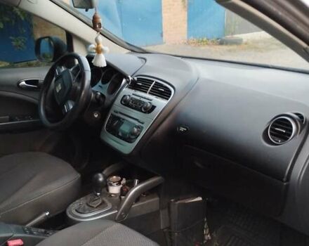 Сеат Алтеа, объемом двигателя 1.97 л и пробегом 312 тыс. км за 7700 $, фото 2 на Automoto.ua