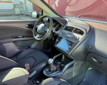 Жовтий Сеат Altea, об'ємом двигуна 2 л та пробігом 309 тис. км за 8500 $, фото 16 на Automoto.ua