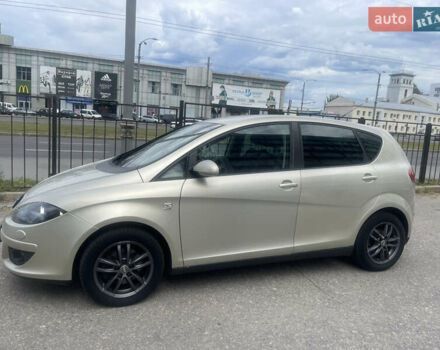 Жовтий Сеат Altea, об'ємом двигуна 1.97 л та пробігом 205 тис. км за 6900 $, фото 8 на Automoto.ua