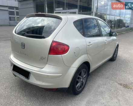 Жовтий Сеат Altea, об'ємом двигуна 1.97 л та пробігом 205 тис. км за 6900 $, фото 3 на Automoto.ua