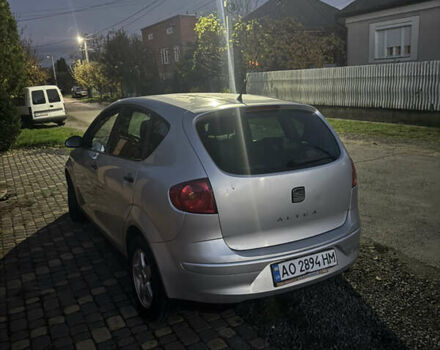 Серый Сеат Алтеа, объемом двигателя 1.6 л и пробегом 325 тыс. км за 3500 $, фото 2 на Automoto.ua